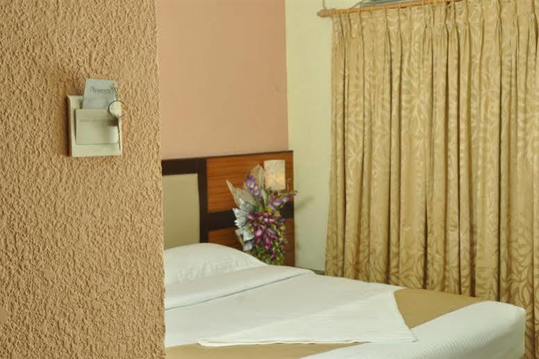 Moments Hotel Calcutta Buitenkant foto