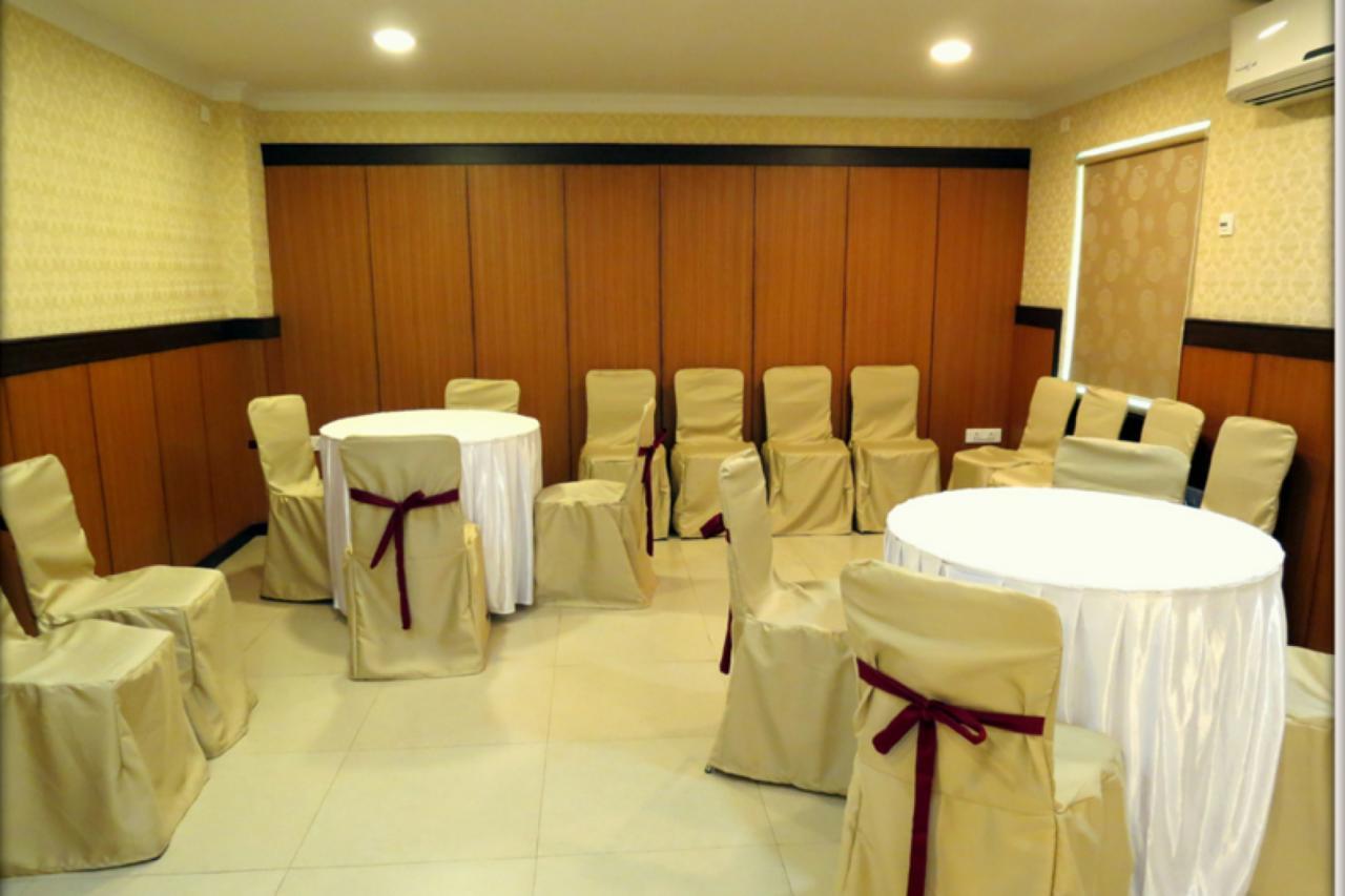 Moments Hotel Calcutta Buitenkant foto